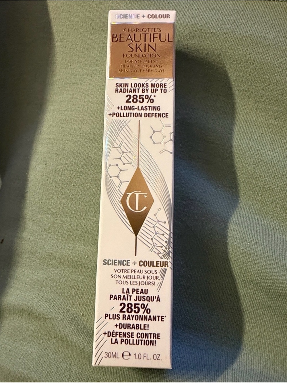 Charlotte Tilbury Concealer / Foundation Shade 2 Neutral - Beige